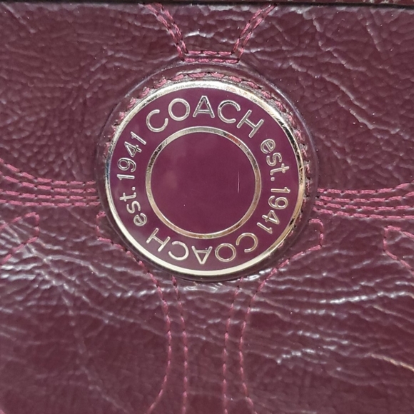 Coach patent leather signature shoulder purse bag cherry color - Picture 2 of 15